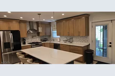 316 Cranford Ave, Linden, NJ 07036 - Photo 4