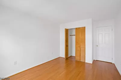 23 Boston Ct, Newark, NJ 07103 - Photo 10