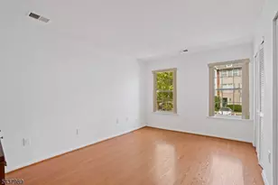 23 Boston Ct, Newark, NJ 07103 - Photo 12
