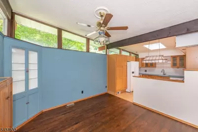 6 Mohawk Trl, Ringwood, NJ 07456 - Photo 10