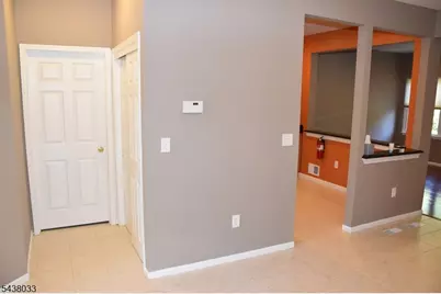 125 Springhill Dr, Parsippany, NJ 07950 - Photo 12