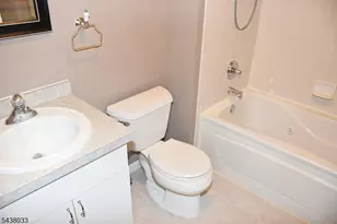 125 Springhill Dr, Parsippany, NJ 07950 - Photo 22