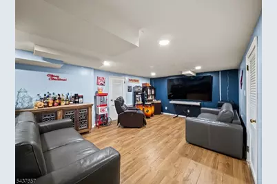 17 Ravine Ct, Clifton, NJ 07013 - Photo 38