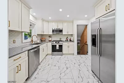 17 Ravine Ct, Clifton, NJ 07013 - Photo 12