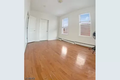54 Gates Ave #2, Jersey City, NJ 07305 - Photo 6
