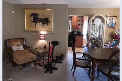 41 Riverbend Dr, North Brunswick Township, NJ 08902 - Photo 4