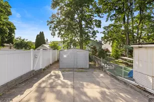 69 Columbia Ave, Jersey City, NJ 07307 - Photo 10