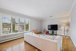 45 Grunwald St, Clifton, NJ 07013 - Photo 4