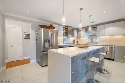 45 Grunwald St, Clifton, NJ 07013 - Photo 10