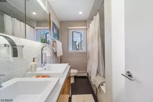 45 Grunwald St, Clifton, NJ 07013 - Photo 18
