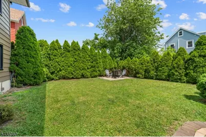45 Grunwald St, Clifton, NJ 07013 - Photo 26