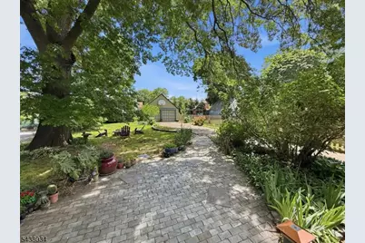 18 Burroughs Way, Maplewood, NJ 07040 - Photo 32