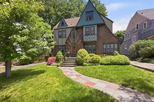18 Burroughs Way, Maplewood, NJ 07040 - Photo 2