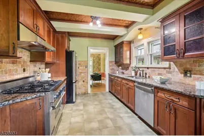 18 Burroughs Way, Maplewood, NJ 07040 - Photo 12