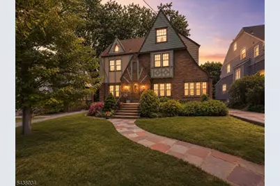 18 Burroughs Way, Maplewood, NJ 07040 - Photo 1
