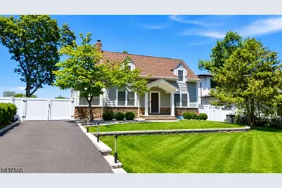 307 N Farview Ave, Paramus, NJ 07652 - Photo 1
