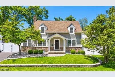 307 N Farview Ave, Paramus, NJ 07652 - Photo 2