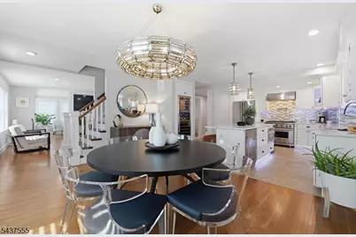 307 N Farview Ave, Paramus, NJ 07652 - Photo 4