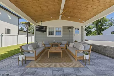 307 N Farview Ave, Paramus, NJ 07652 - Photo 40