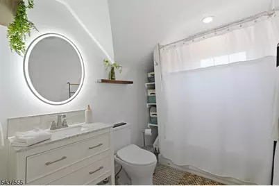 307 N Farview Ave, Paramus, NJ 07652 - Photo 30