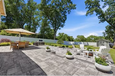 307 N Farview Ave, Paramus, NJ 07652 - Photo 42