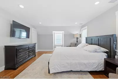 307 N Farview Ave, Paramus, NJ 07652 - Photo 28
