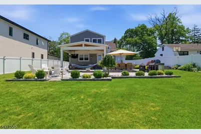 307 N Farview Ave, Paramus, NJ 07652 - Photo 46