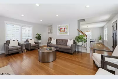 307 N Farview Ave, Paramus, NJ 07652 - Photo 14