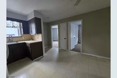 573 Van Houten Ave #3, Clifton, NJ 07013 - Photo 6