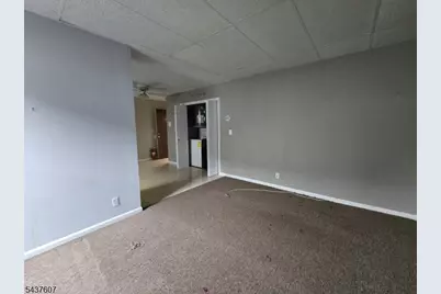 573 Van Houten Ave #3, Clifton, NJ 07013 - Photo 4