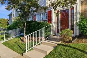 27 Woodlake Dr, Sayreville, NJ 08859 - Photo 4