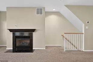 27 Woodlake Dr, Sayreville, NJ 08859 - Photo 12