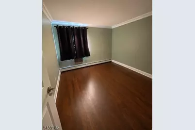 915 Cricket Ln, Woodbridge Township, NJ 07095 - Photo 4