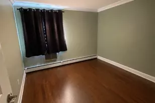 915 Cricket Ln, Woodbridge Township, NJ 07095 - Photo 4