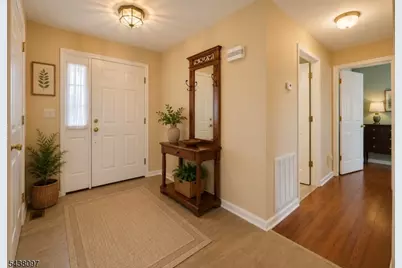 2 Caleb Ct, Hardyston Township, NJ 07419 - Photo 4