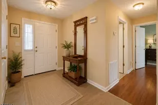 2 Caleb Ct, Hardyston Township, NJ 07419 - Photo 4