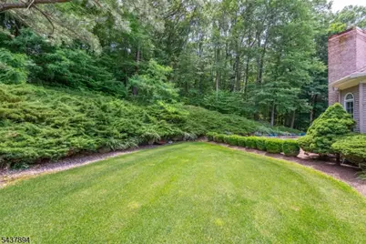 5 Raine Tree Ct, Kinnelon, NJ 07405 - Photo 4