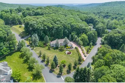 5 Raine Tree Ct, Kinnelon, NJ 07405 - Photo 38