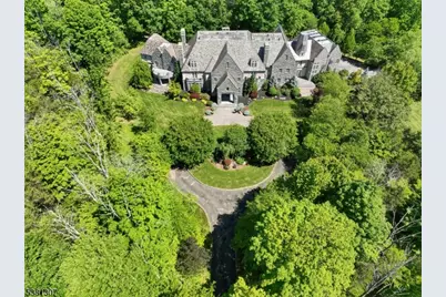 24-1 Douglass Ave, Bernardsville, NJ 07924 - Photo 4