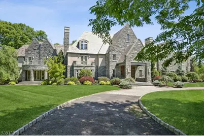 24-1 Douglass Ave, Bernardsville, NJ 07924 - Photo 2