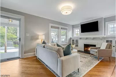 40 Comley Pl, Bloomfield, NJ 07003 - Photo 6