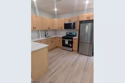86 Linden Ave, Irvington, NJ 07111 - Photo 2
