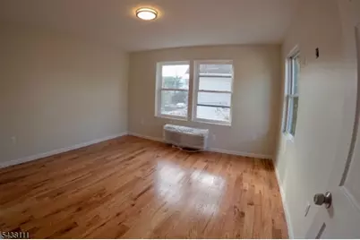 520 Bayway Ave #2B, Elizabeth, NJ 07202 - Photo 6