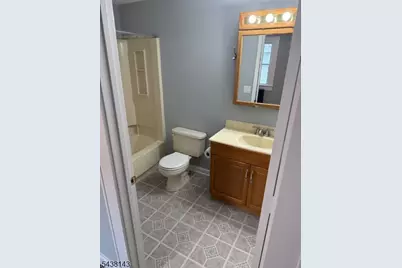 28 N Middaugh St #2, Somerville, NJ 08876 - Photo 6