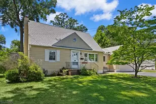 329 Maplewood Ave, Kenilworth, NJ 07033 - Photo 1