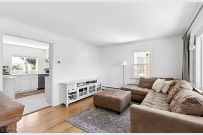 329 Maplewood Ave, Kenilworth, NJ 07033 - Photo 4