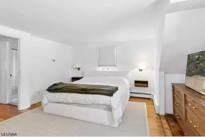 329 Maplewood Ave, Kenilworth, NJ 07033 - Photo 14