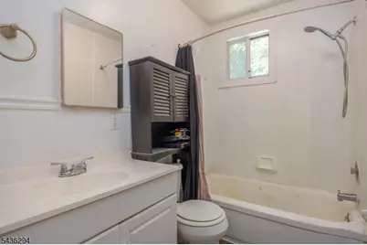 39 Broadway, West Milford Twp., NJ 07480 - Photo 22