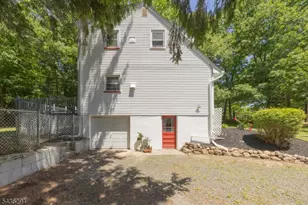 39 Broadway, West Milford Twp., NJ 07480 - Photo 4