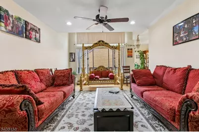 36 Hickory Hill Ct, Rockaway Township, NJ 07866 - Photo 4